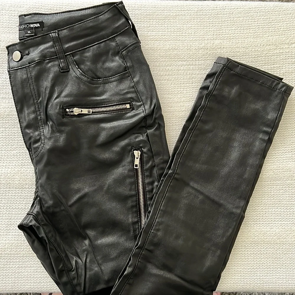 Faux leather pants - Picture 1 of 6